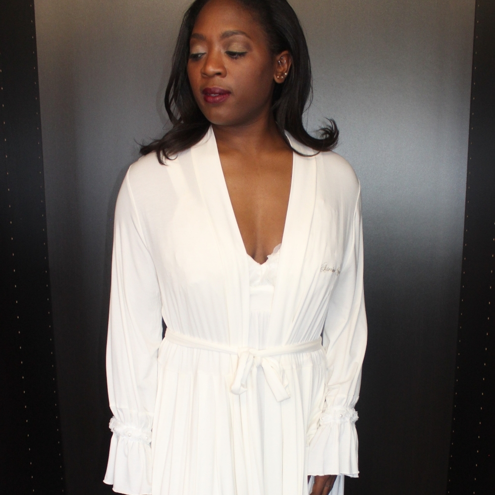 Ivory Robe with 3D flower trim and pockets